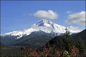 Mt Hood, Oregon (Courtesy of Wikipedia Commons)